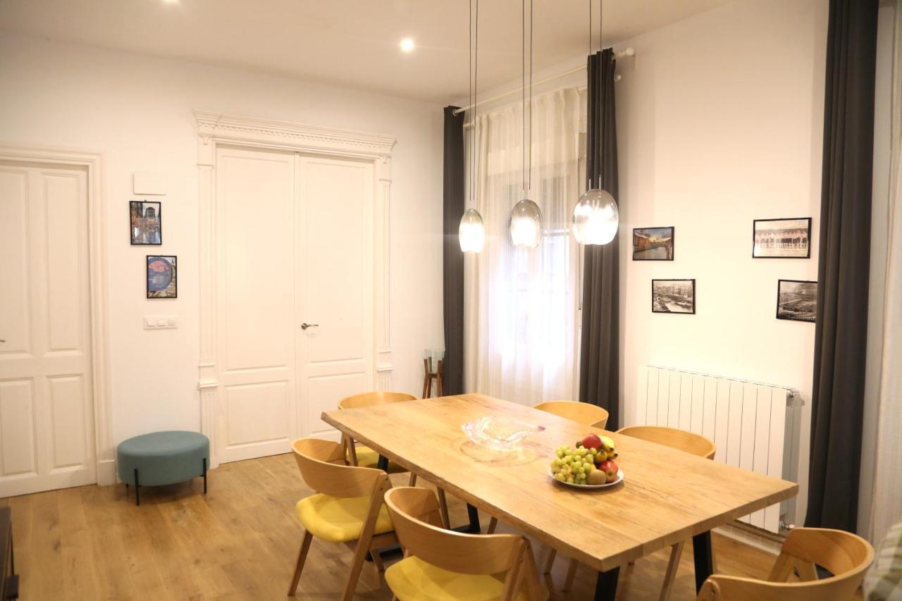 PISO EXCLUSIVO FRENTE AL CASCO VIEJO CON PARKING GRATIs Bilbau Exterior foto